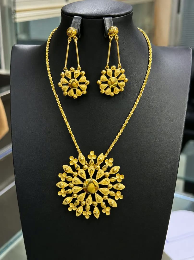Ensembles 19 — Bijouterie Diamant Rose